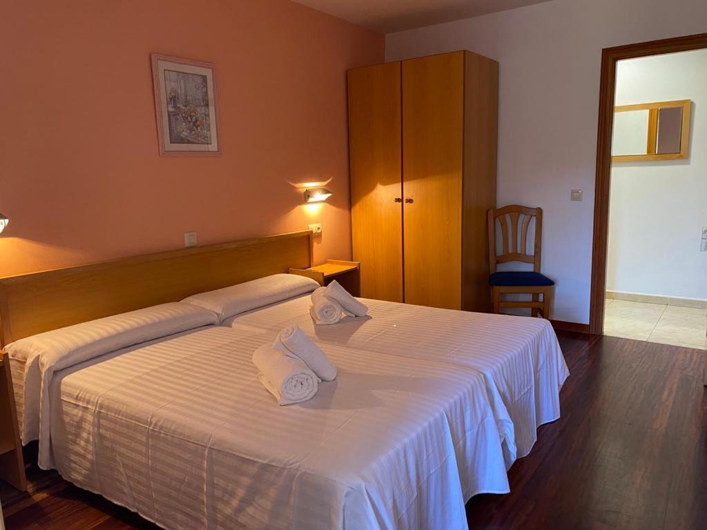 Hotel San Paio 산티아고데콤포스텔라 외부 사진