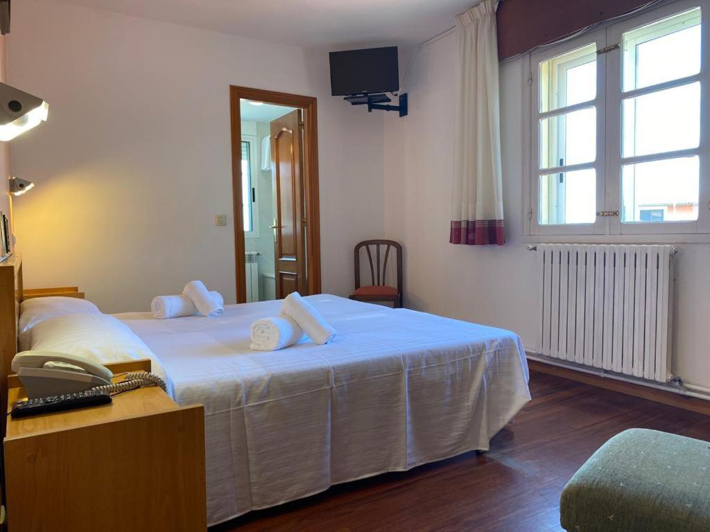 Hotel San Paio 산티아고데콤포스텔라 외부 사진